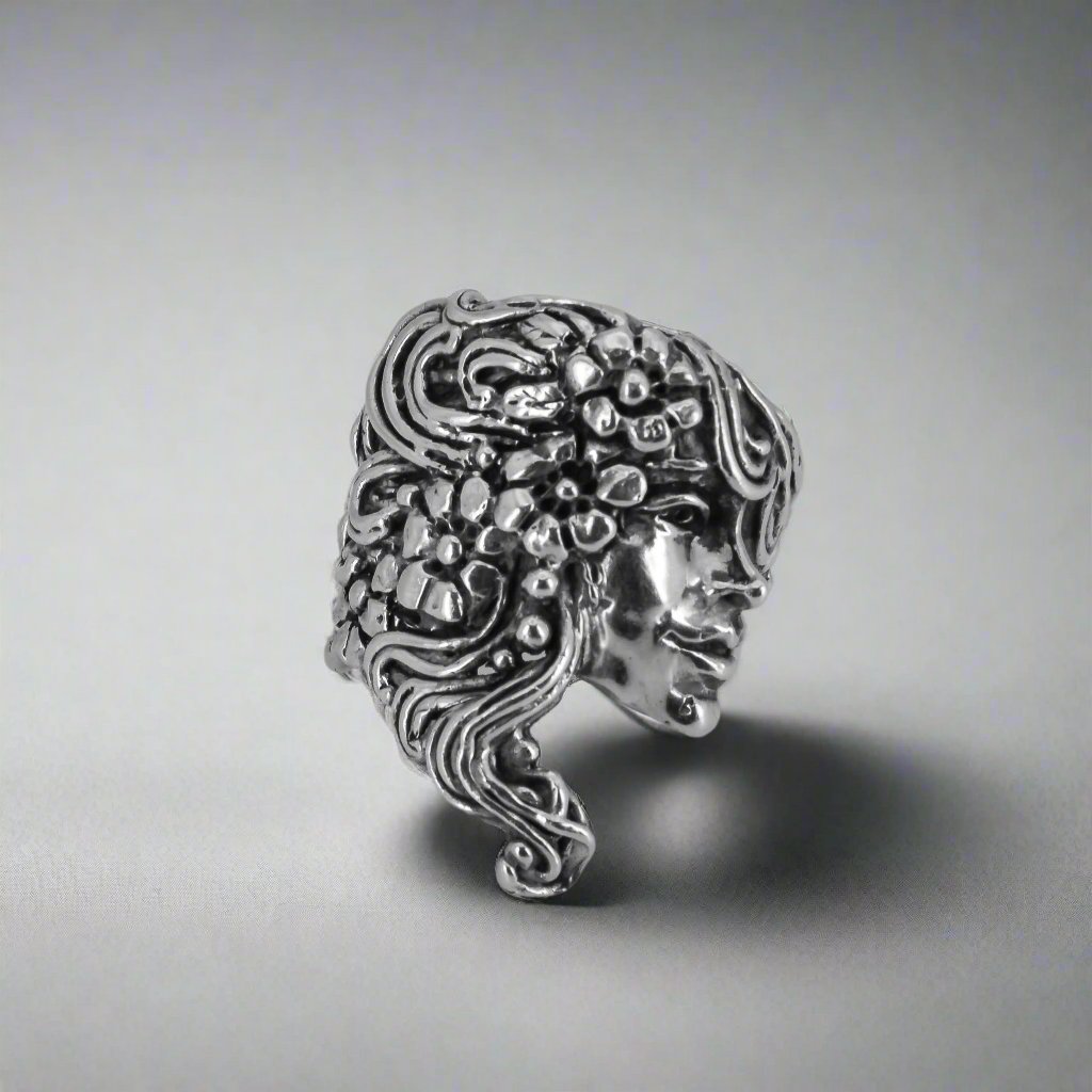 Face with Flowers Ring in Sterling Silver - Jane Voorhees side profile