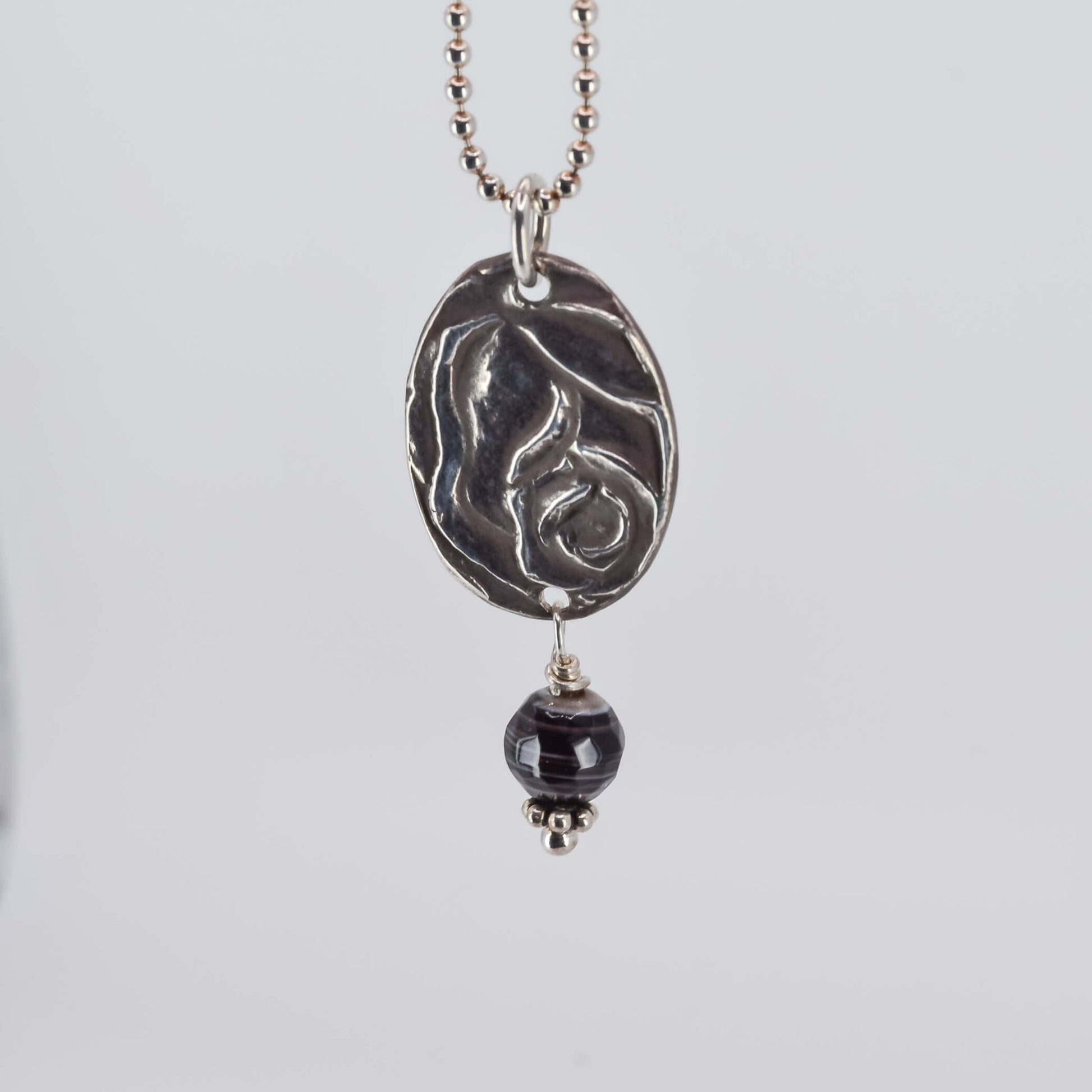 Rose Pendant Necklace with Agate - Karin White